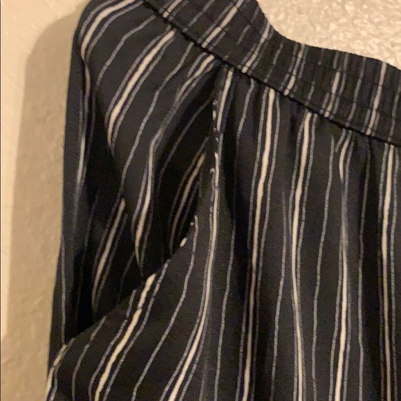 BCBGMAXAZRIA Women's Woven Pull-On Pants - Picture 4 of 6